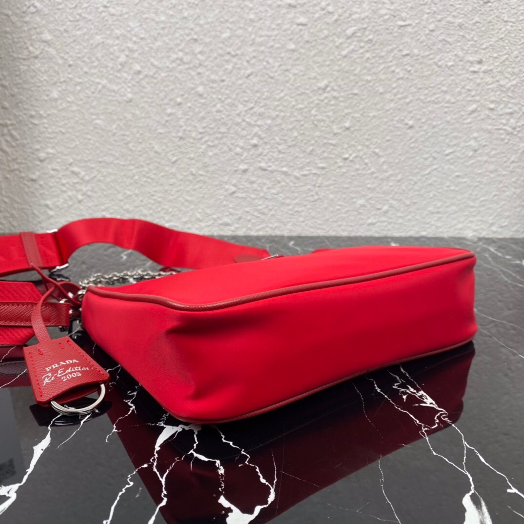 Pra*a nylon hobo