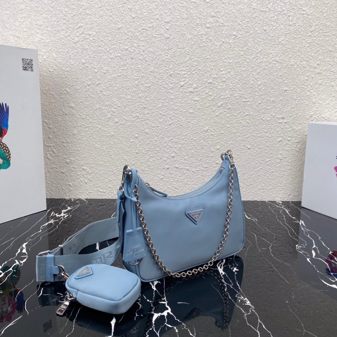 Pra*a nylon hobo