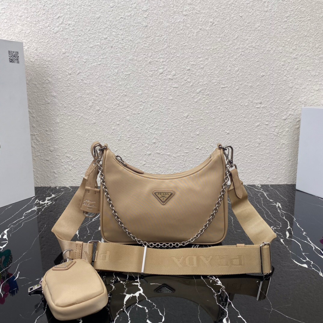 Pra*a nylon hobo