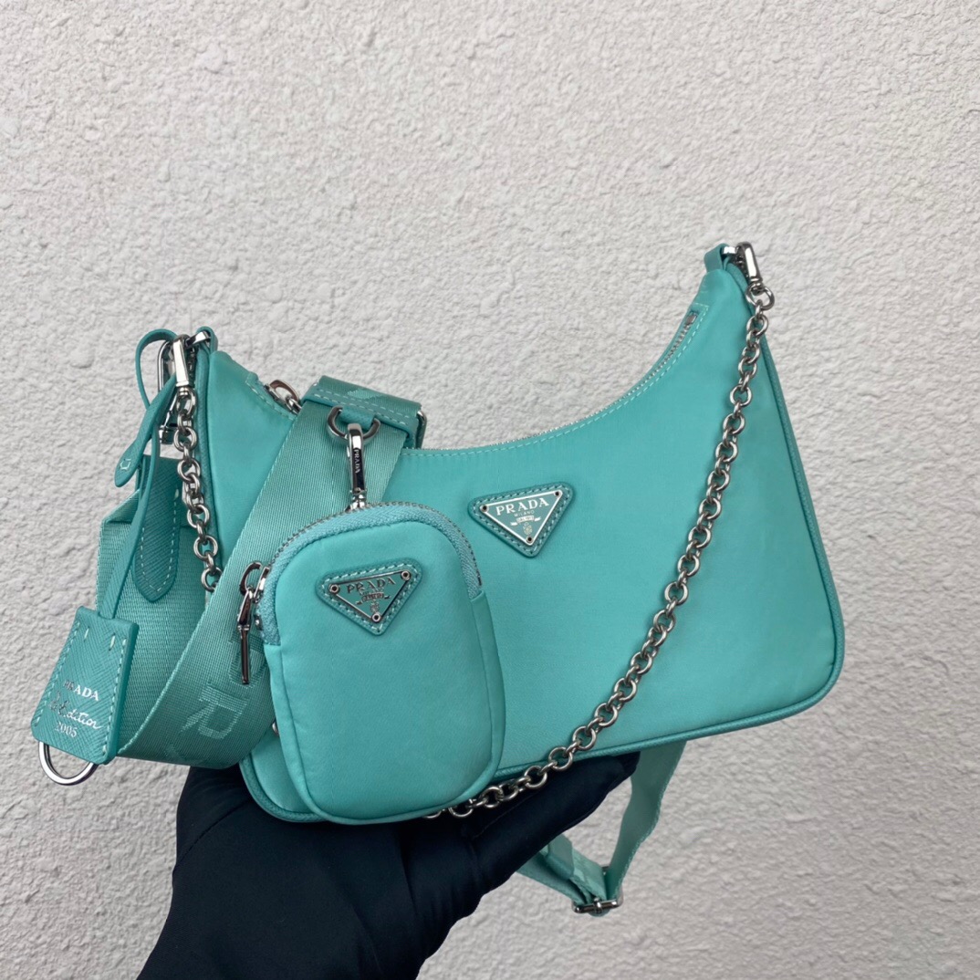 Pra*a nylon hobo