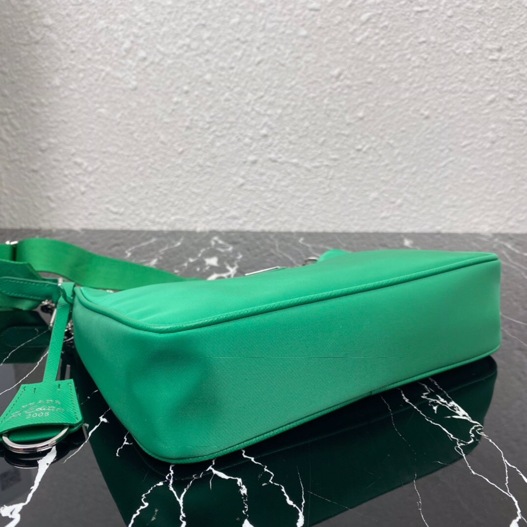 Pra*a nylon hobo