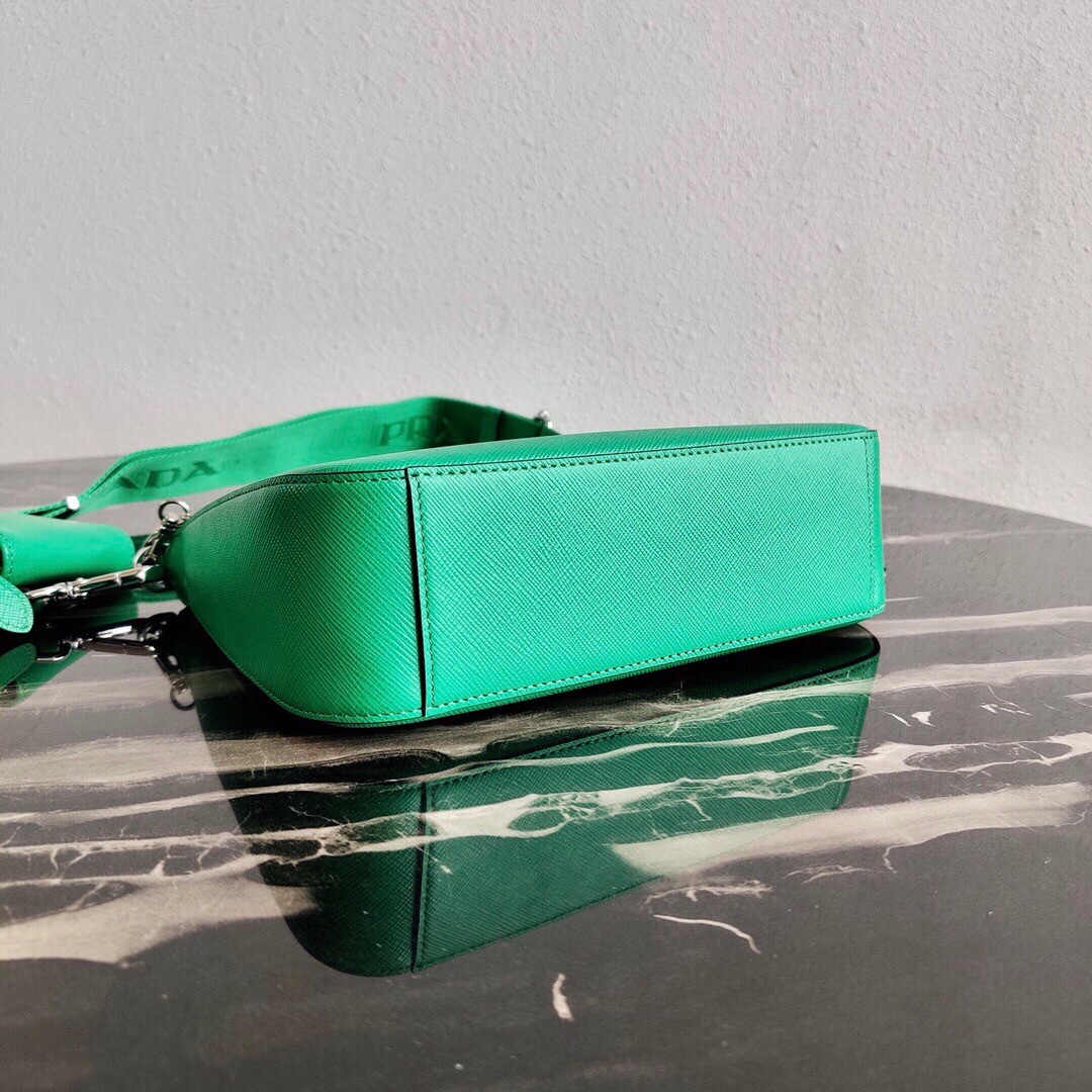 Pra*a re-edition 2005 saffiano leather bag