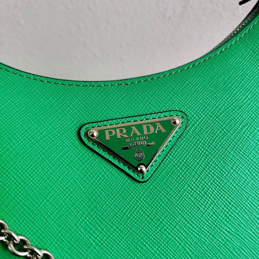 Pra*a re-edition 2005 saffiano leather bag
