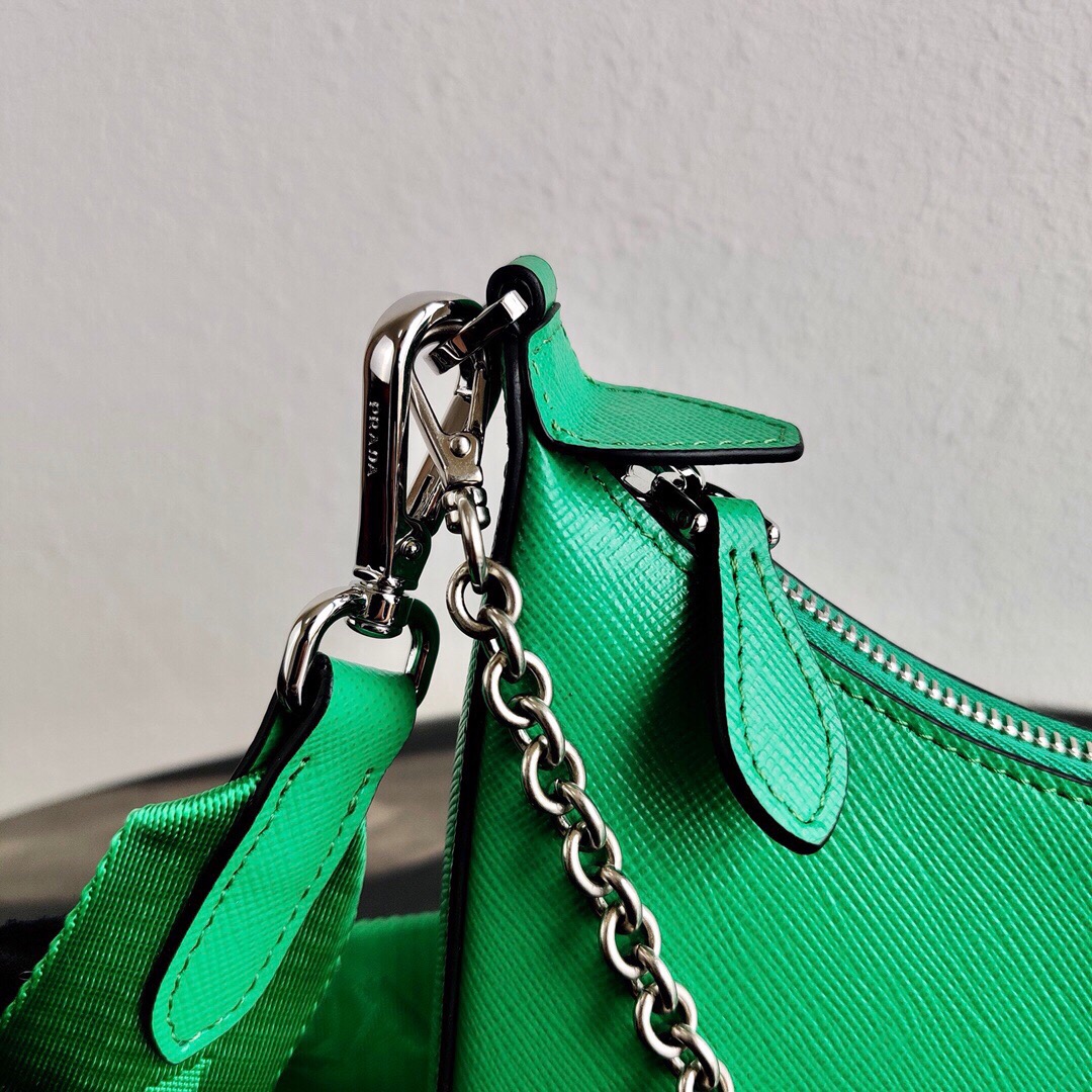 Pra*a re-edition 2005 saffiano leather bag