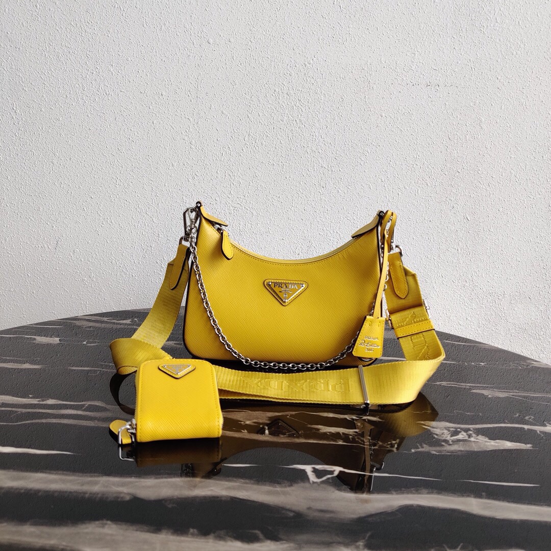 Pra*a re-edition 2005 saffiano leather bag