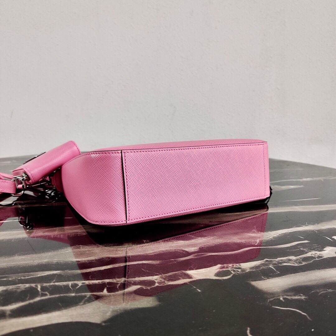Pra*a re-edition 2005 saffiano leather bag