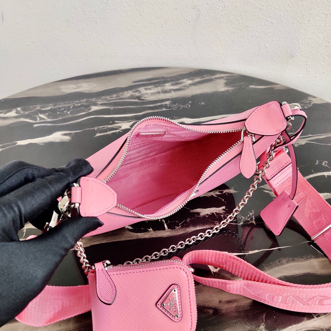 Pra*a re-edition 2005 saffiano leather bag