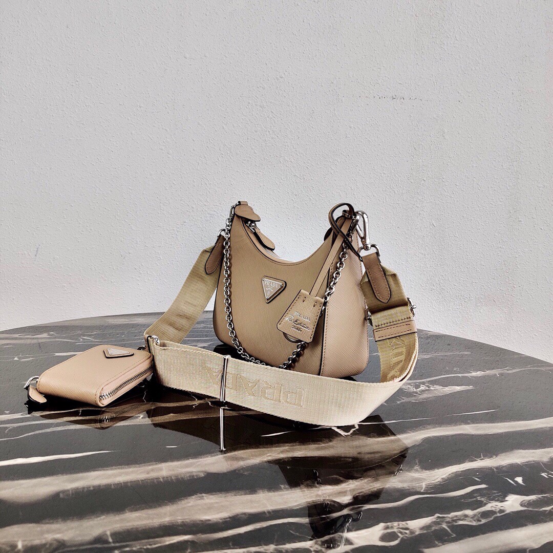 Pra*a re-edition 2005 saffiano leather bag