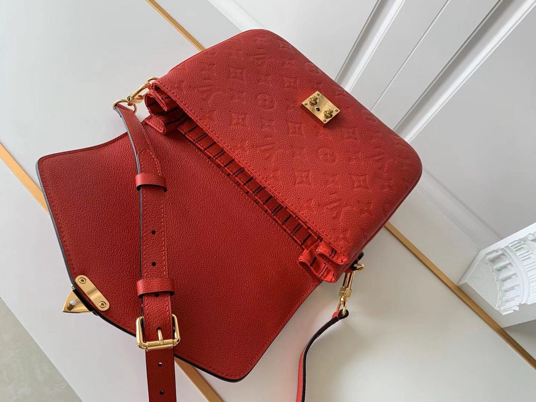 l**is V*t*n pochette metis