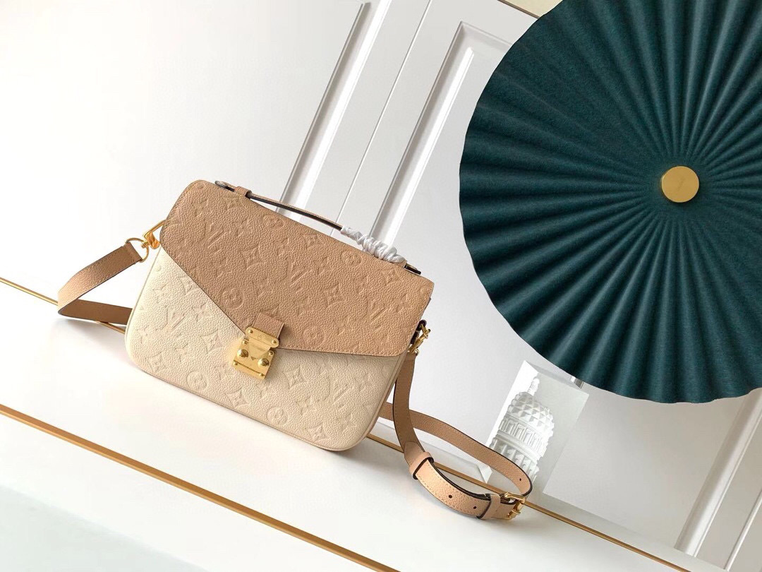 l**is V*t*n pochette metis