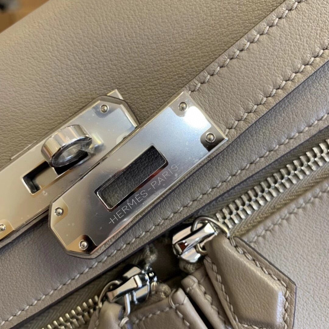 H**mes kelly 28