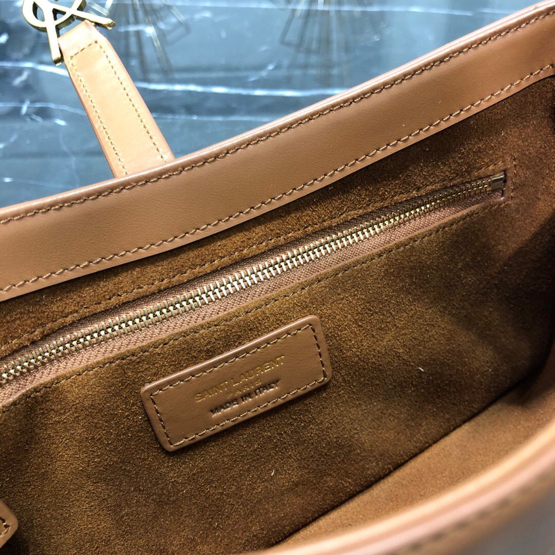 YSL Hobo