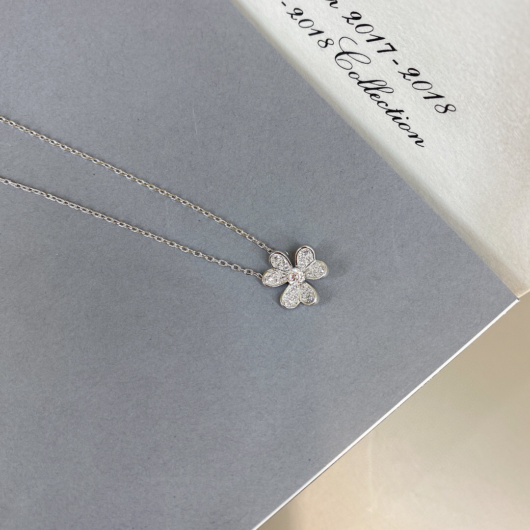 Van Cleef & Arpels Necklace