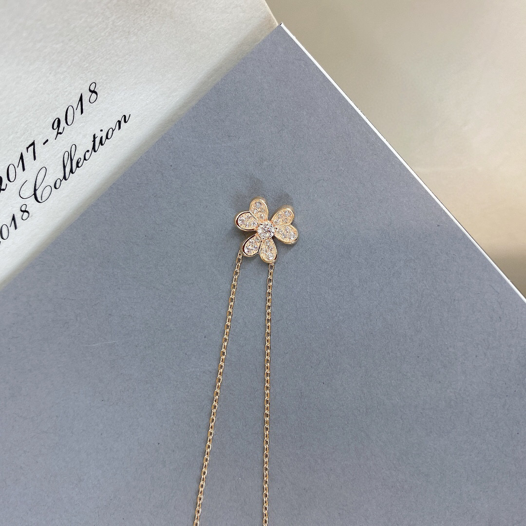 Van Cleef & Arpels Necklace