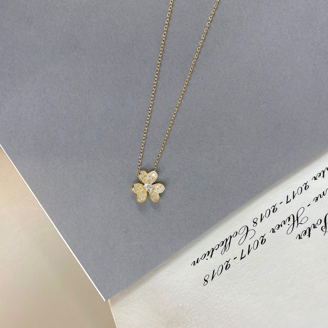 Van Cleef & Arpels Necklace