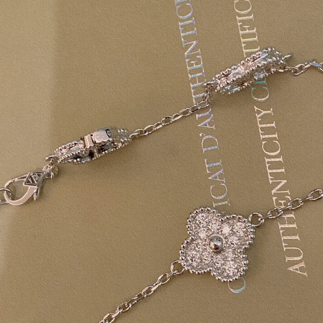 Van Cleef & Arpels Necklace