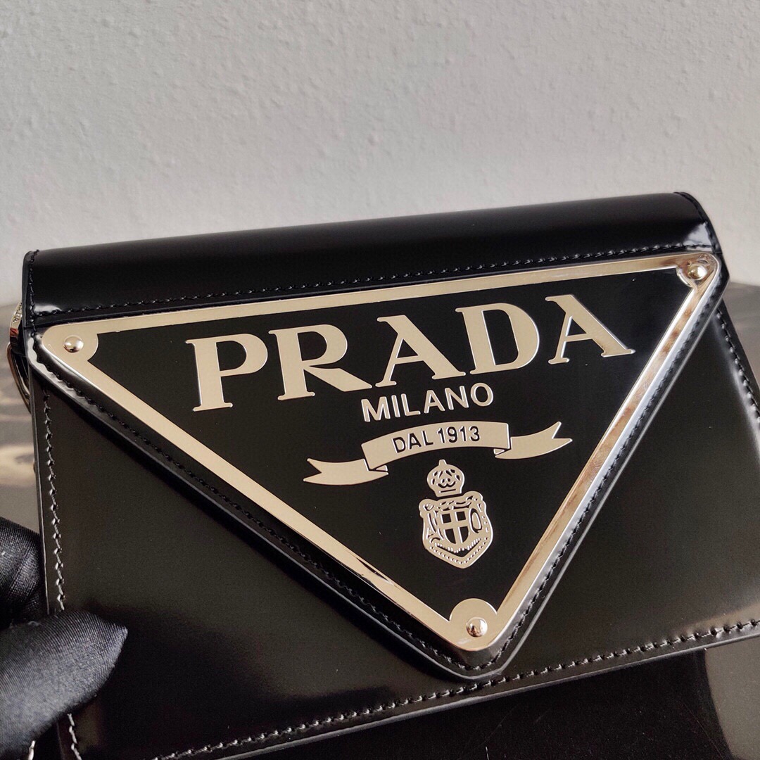 Pra*a shoulder bag