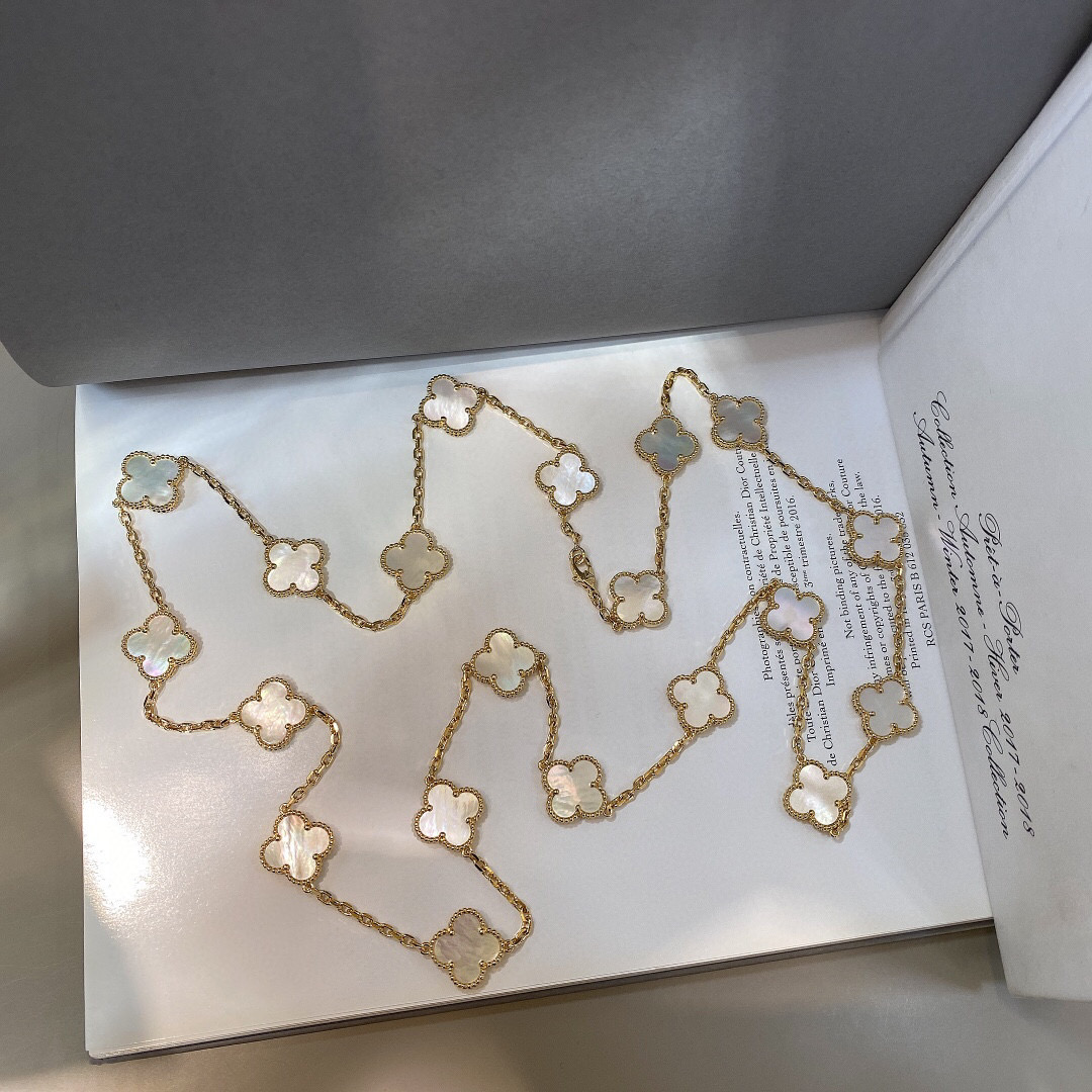 Van Cleef & Arpels Necklace