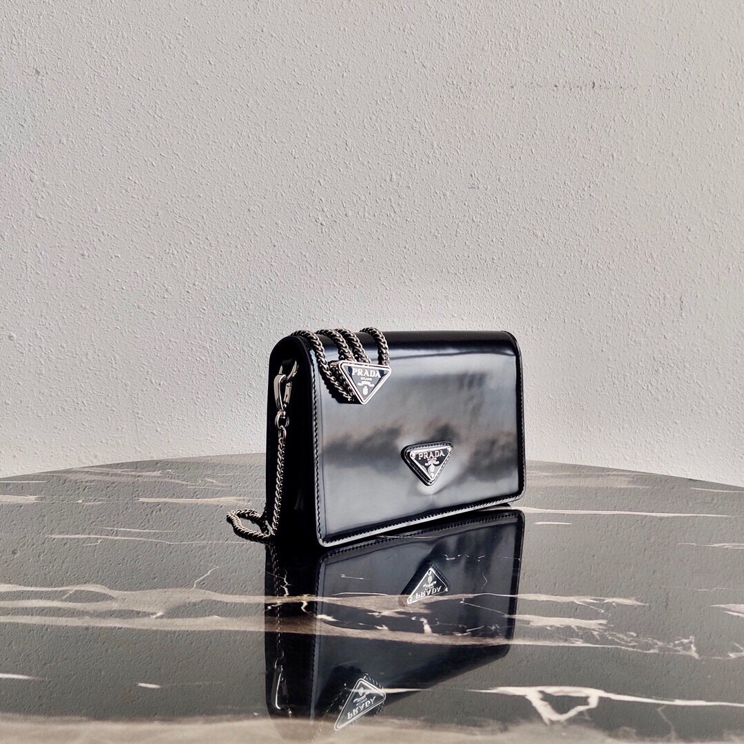 Pra*a shoulder bag