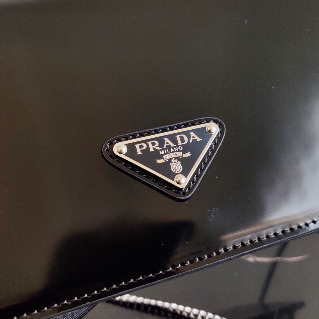 Pra*a shoulder bag