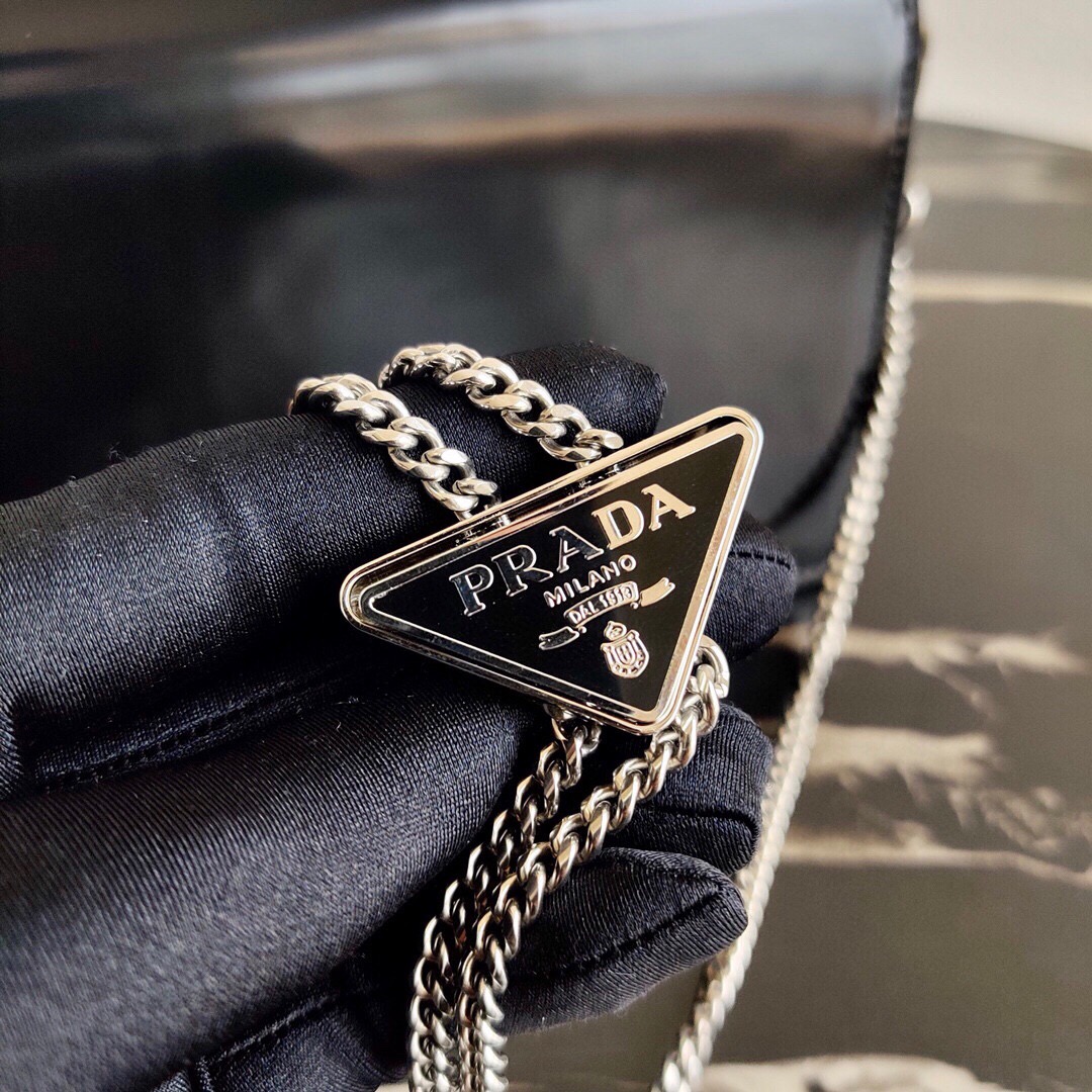 Pra*a shoulder bag