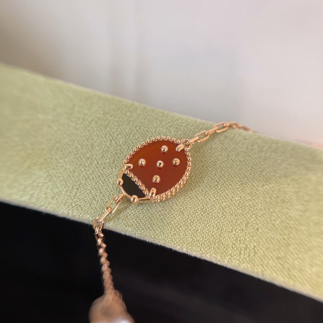Van Cleef & Arpels Necklace