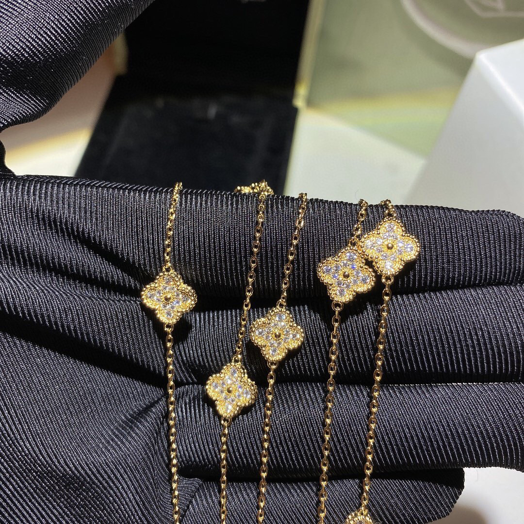 Van Cleef & Arpels Necklace