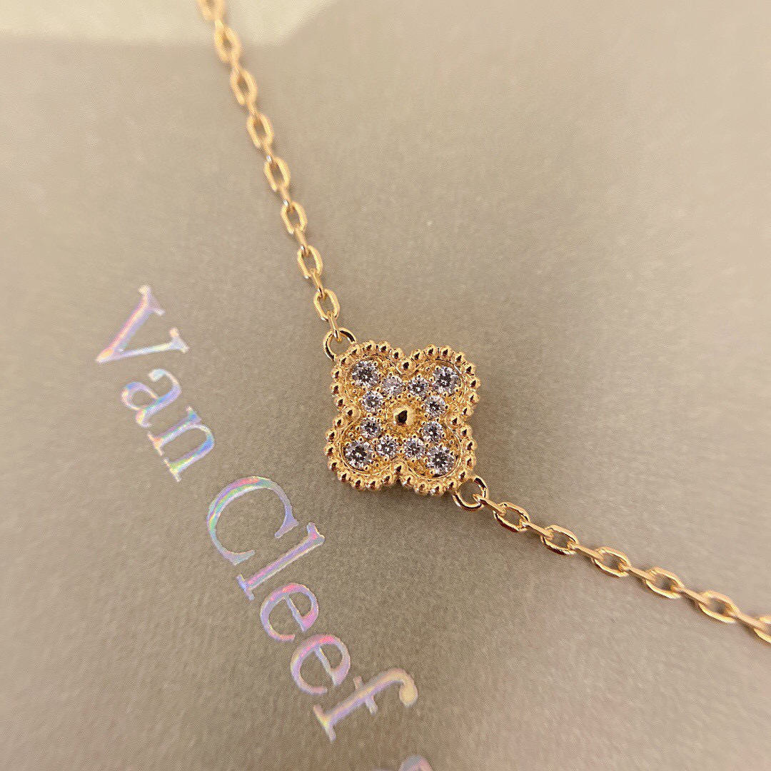 Van Cleef & Arpels Necklace