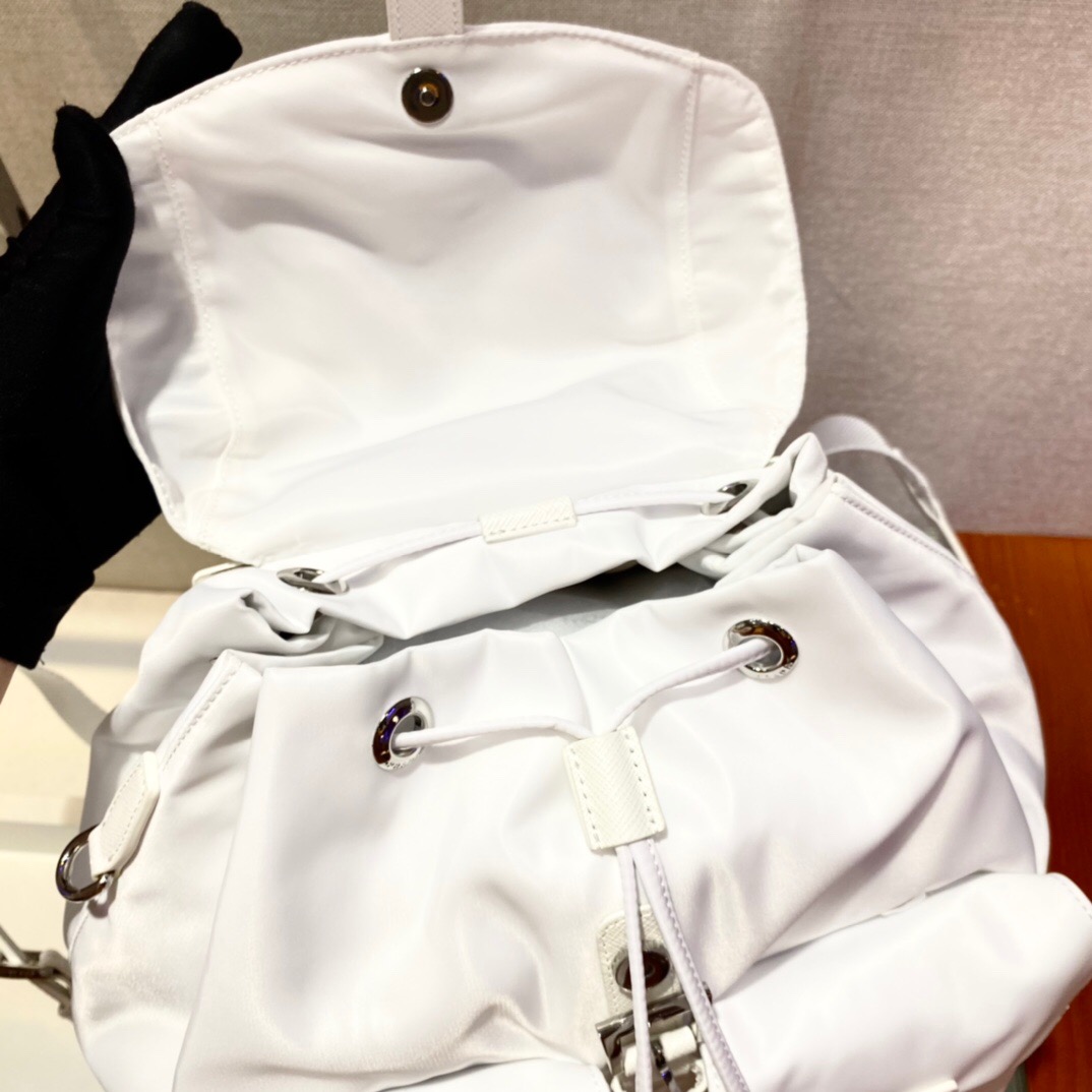 Pra*a backpack