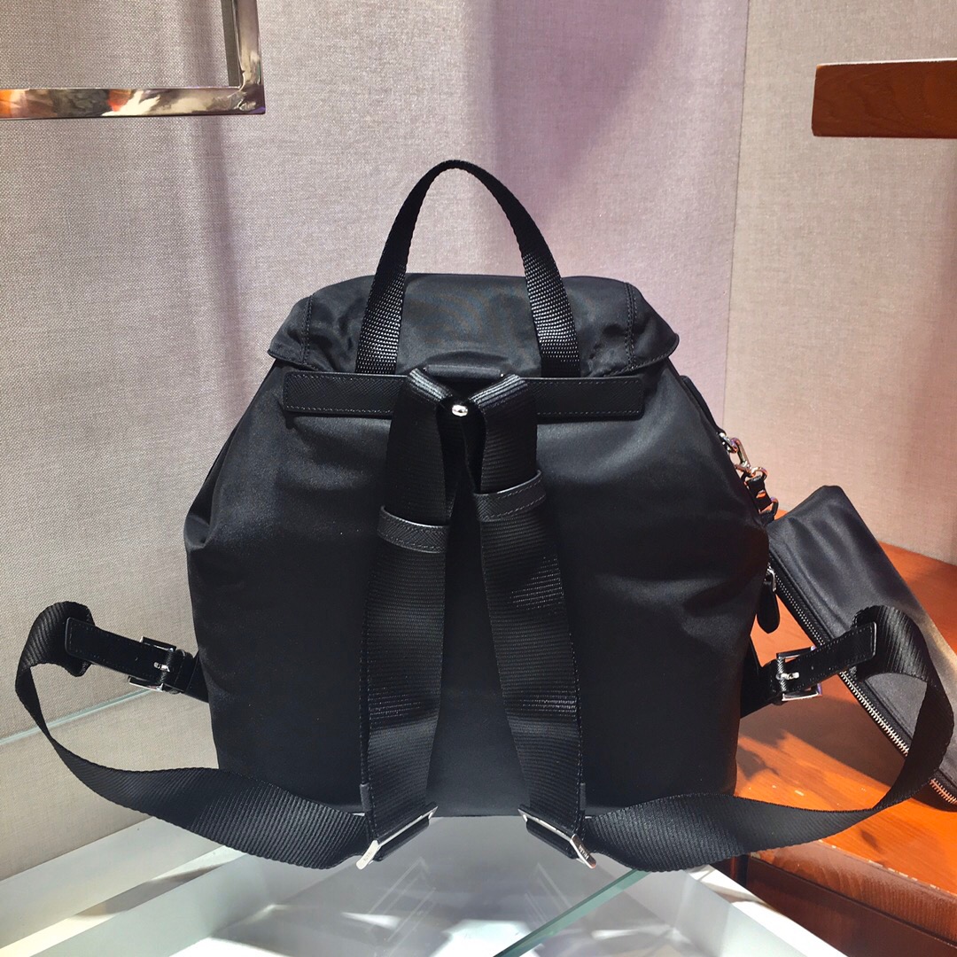 Pra*a backpack