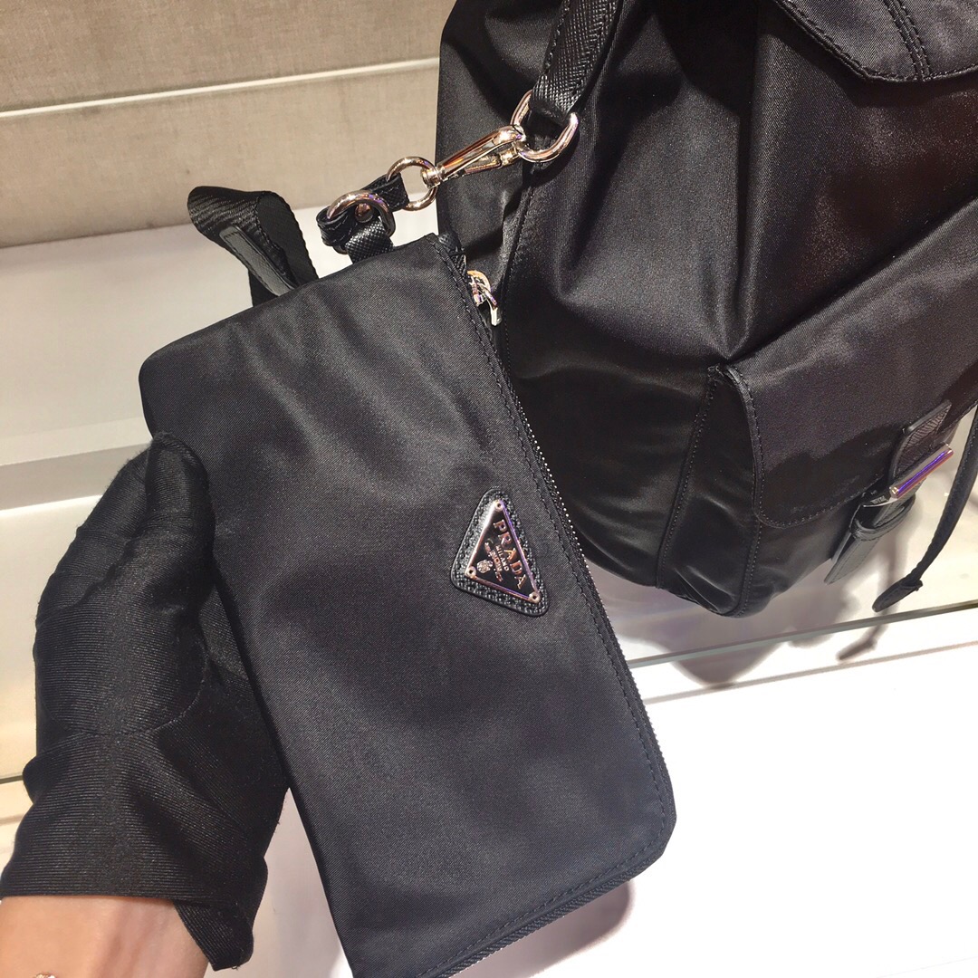 Pra*a backpack