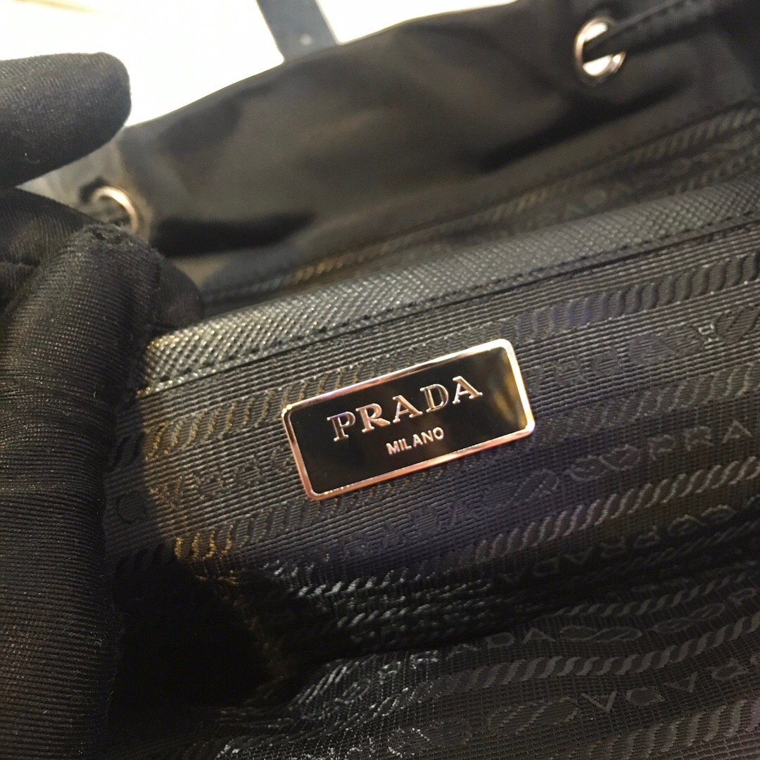 Pra*a backpack