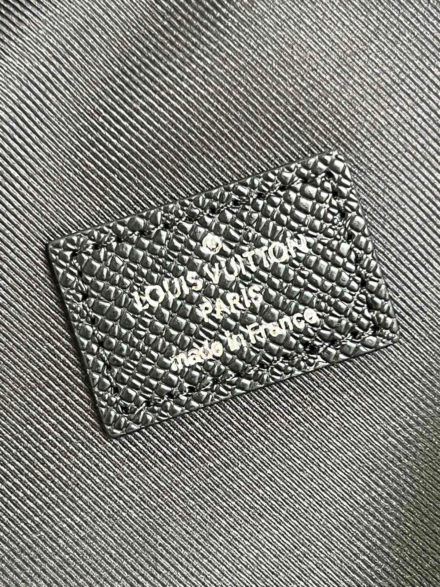 l**is V*t*n avenue