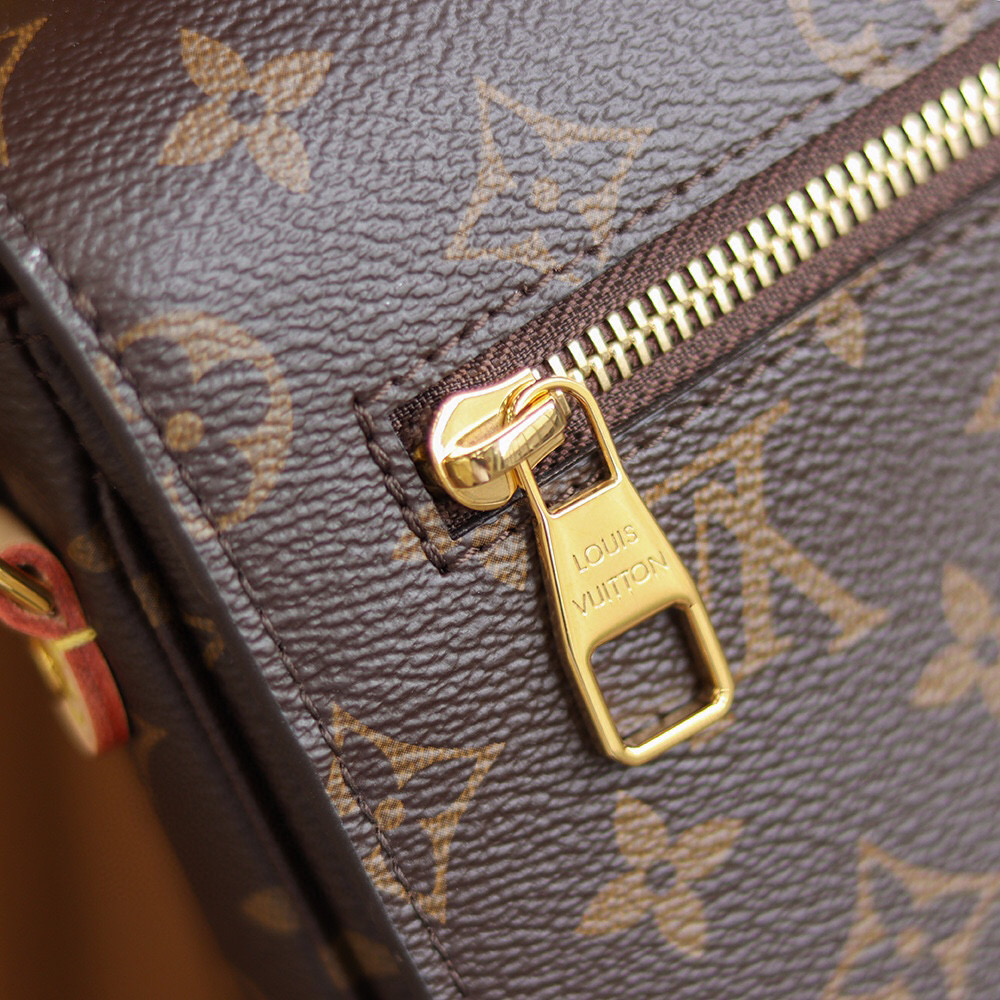 l**is V*t*n pochette metis