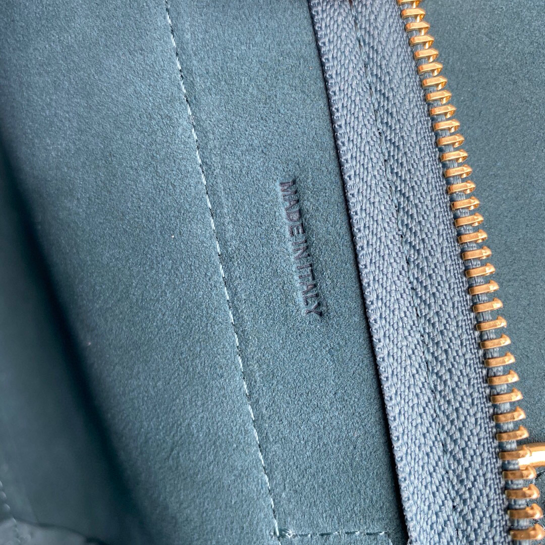 Ce**e belt bag