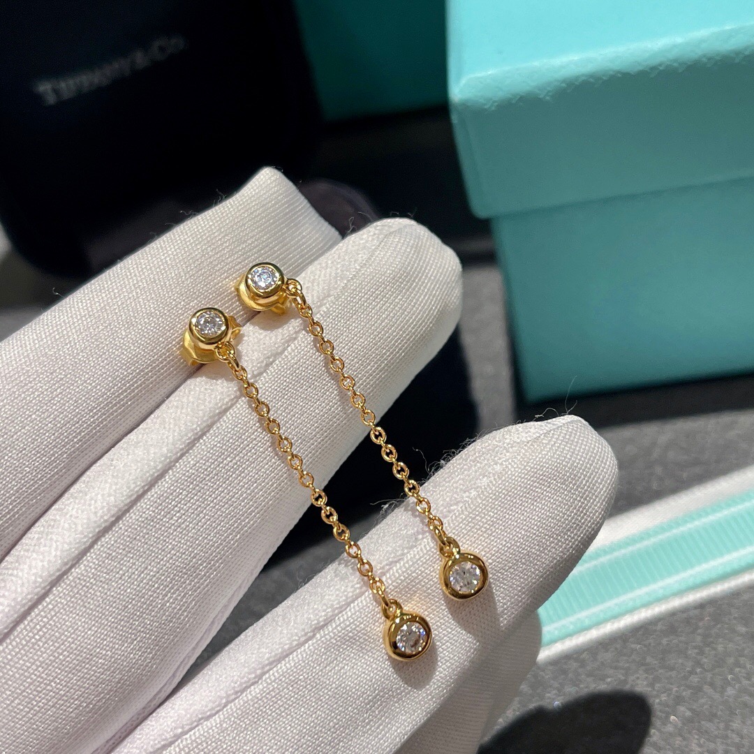 T*f*ny earring