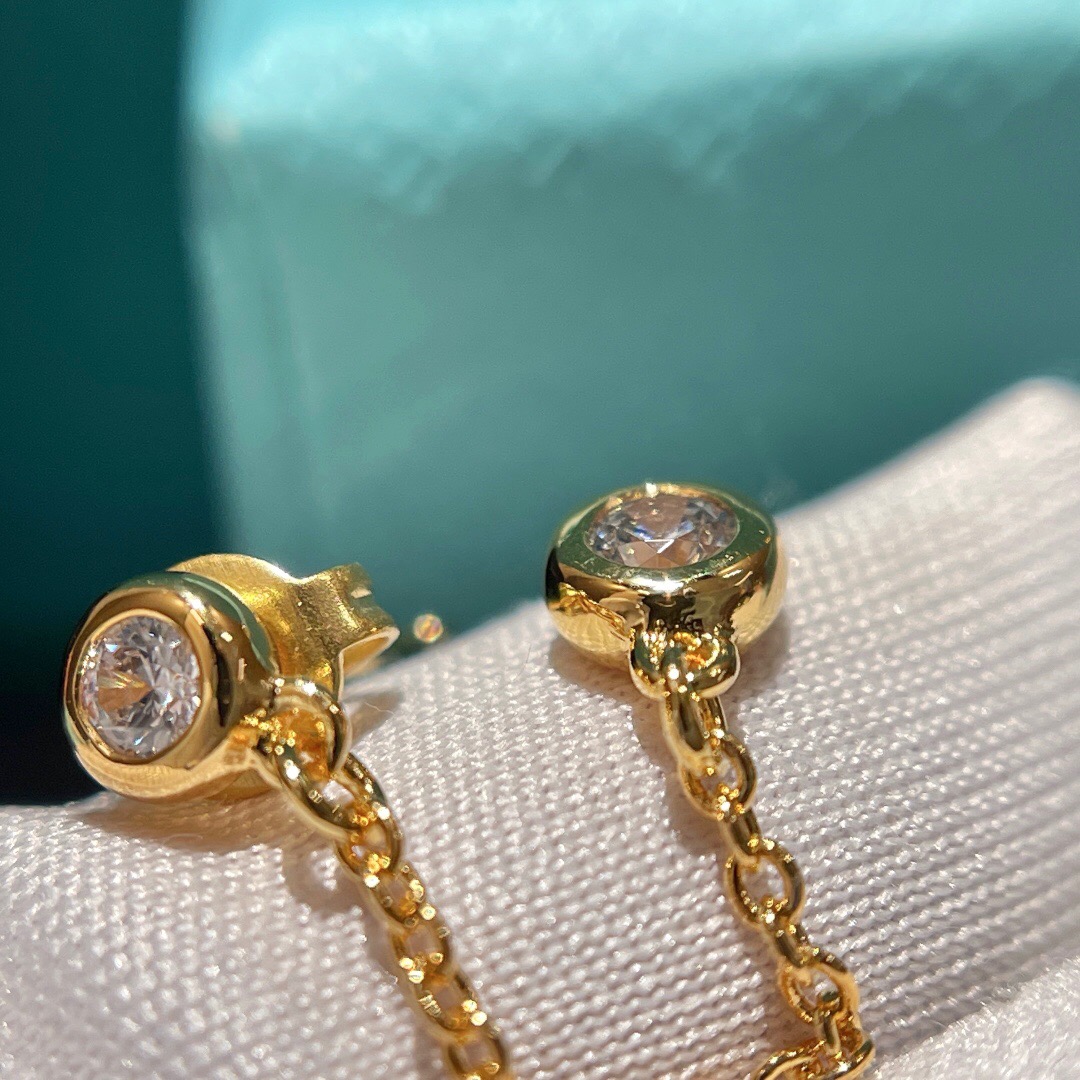 T*f*ny earring