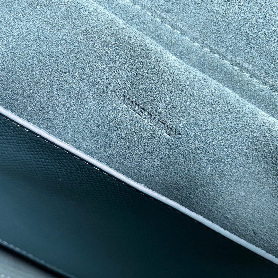 Ce**e belt bag