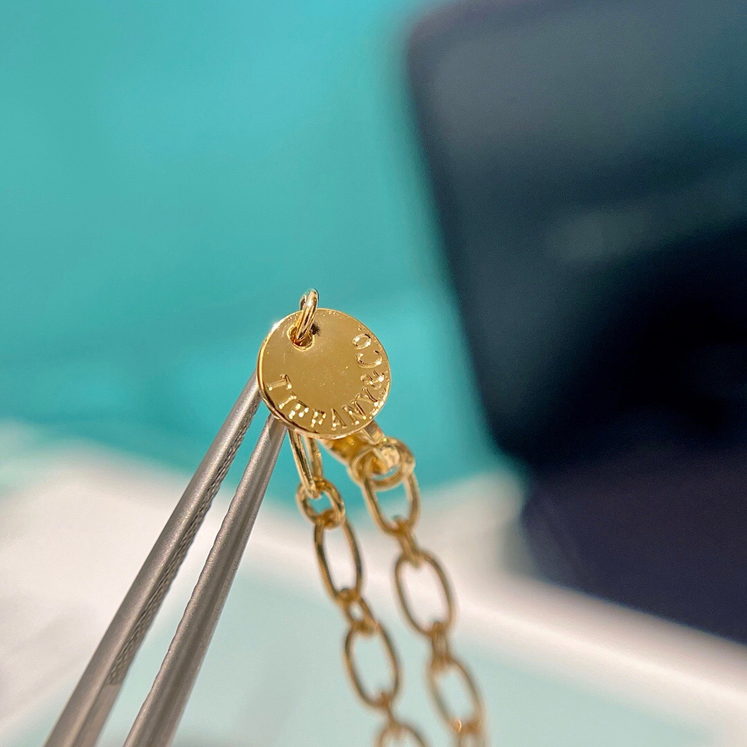T*f*ny necklace