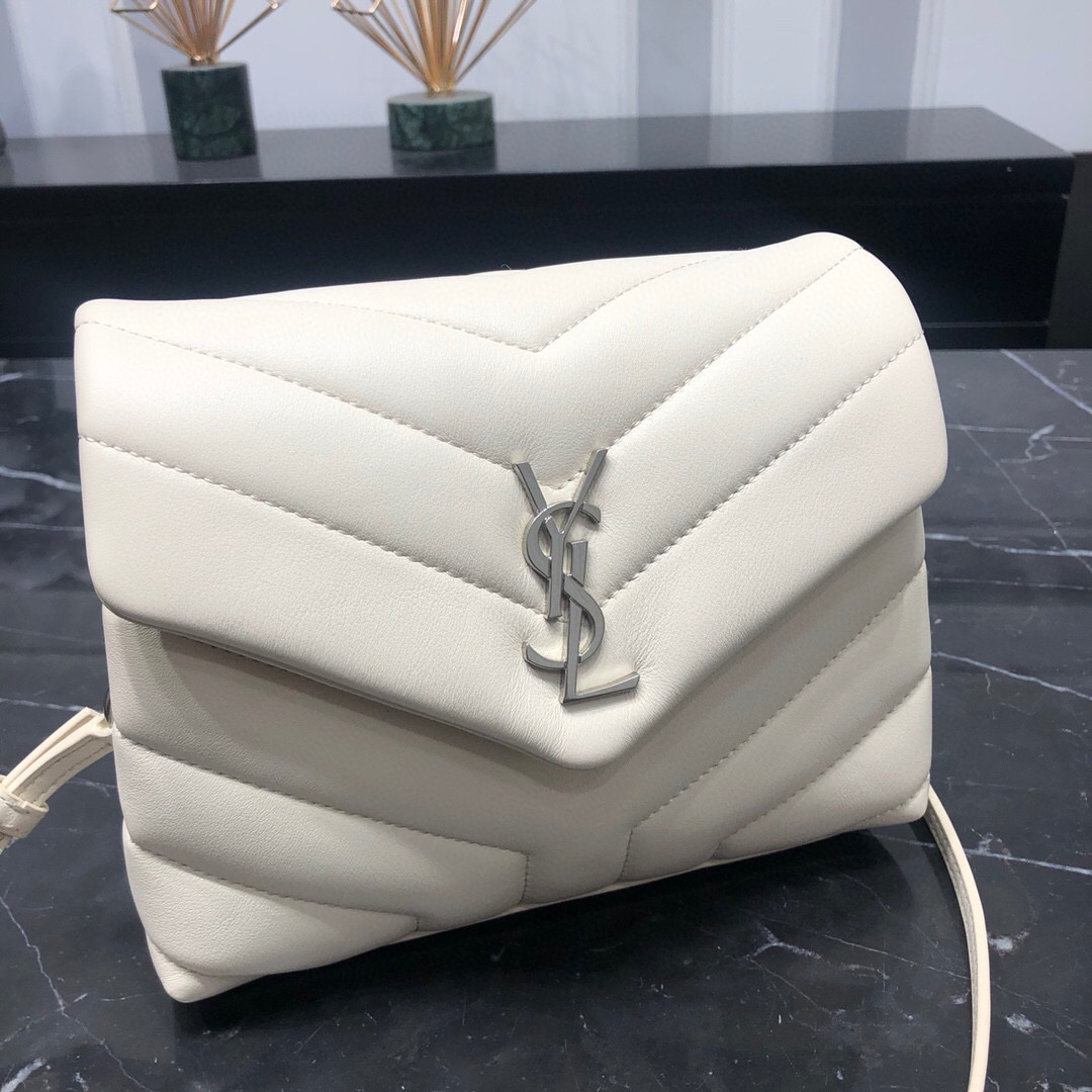 YSL LOULOU TOY