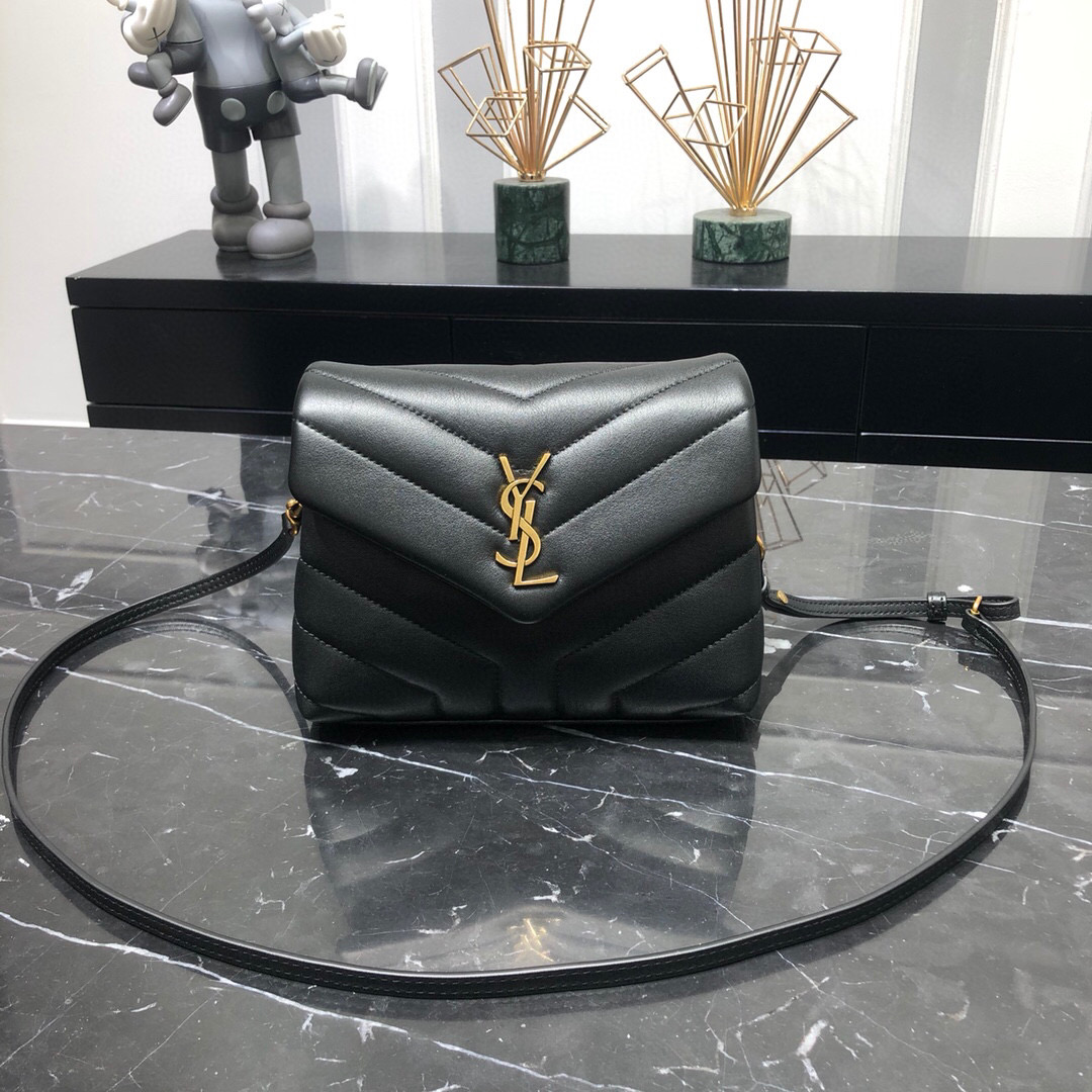 YSL LOULOU TOY