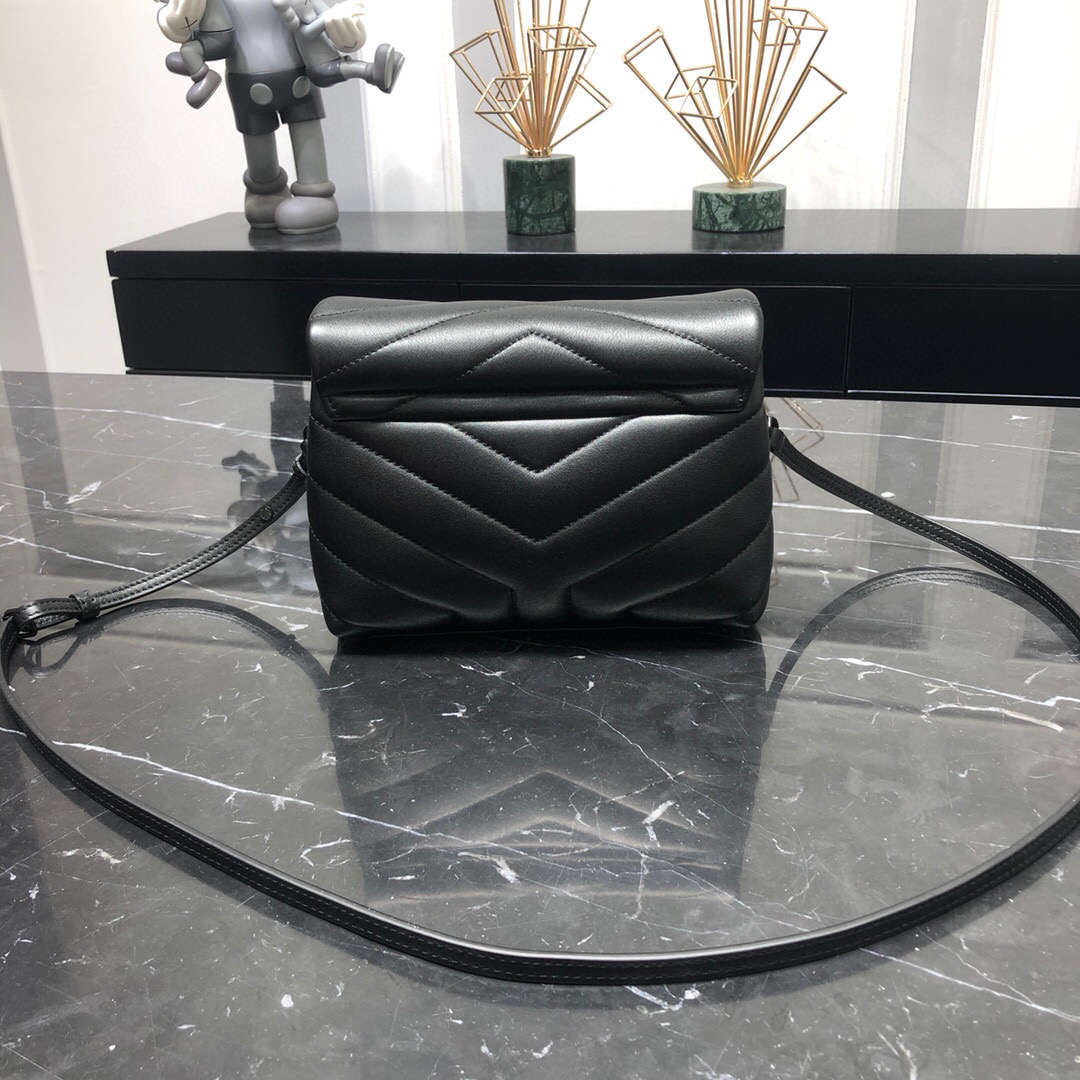 YSL LOULOU TOY
