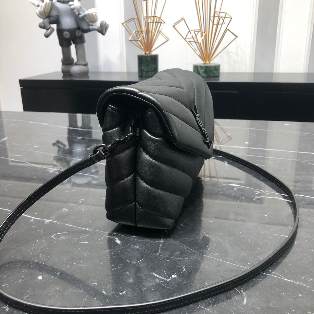 YSL LOULOU TOY