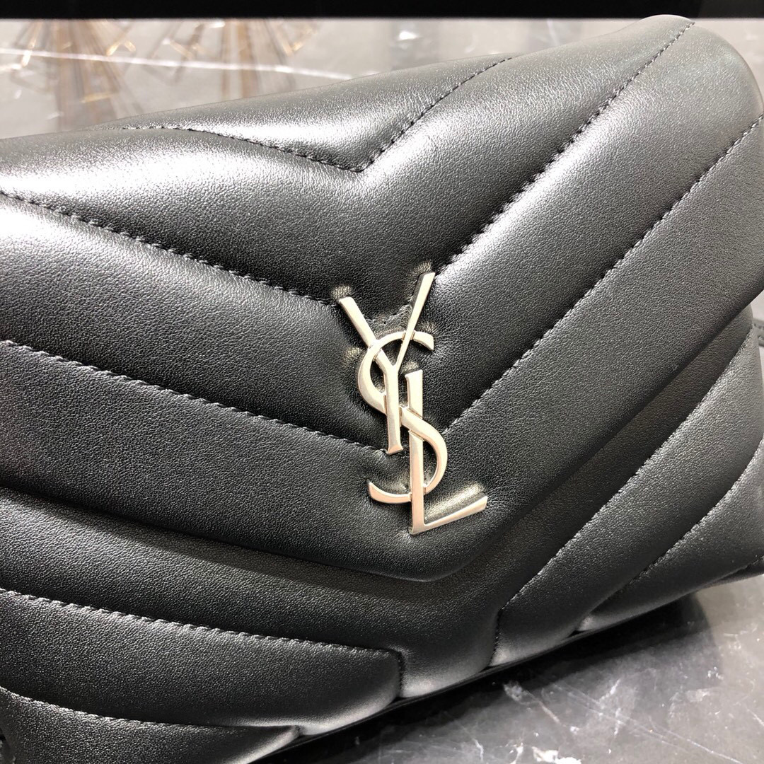 YSL LOULOU TOY