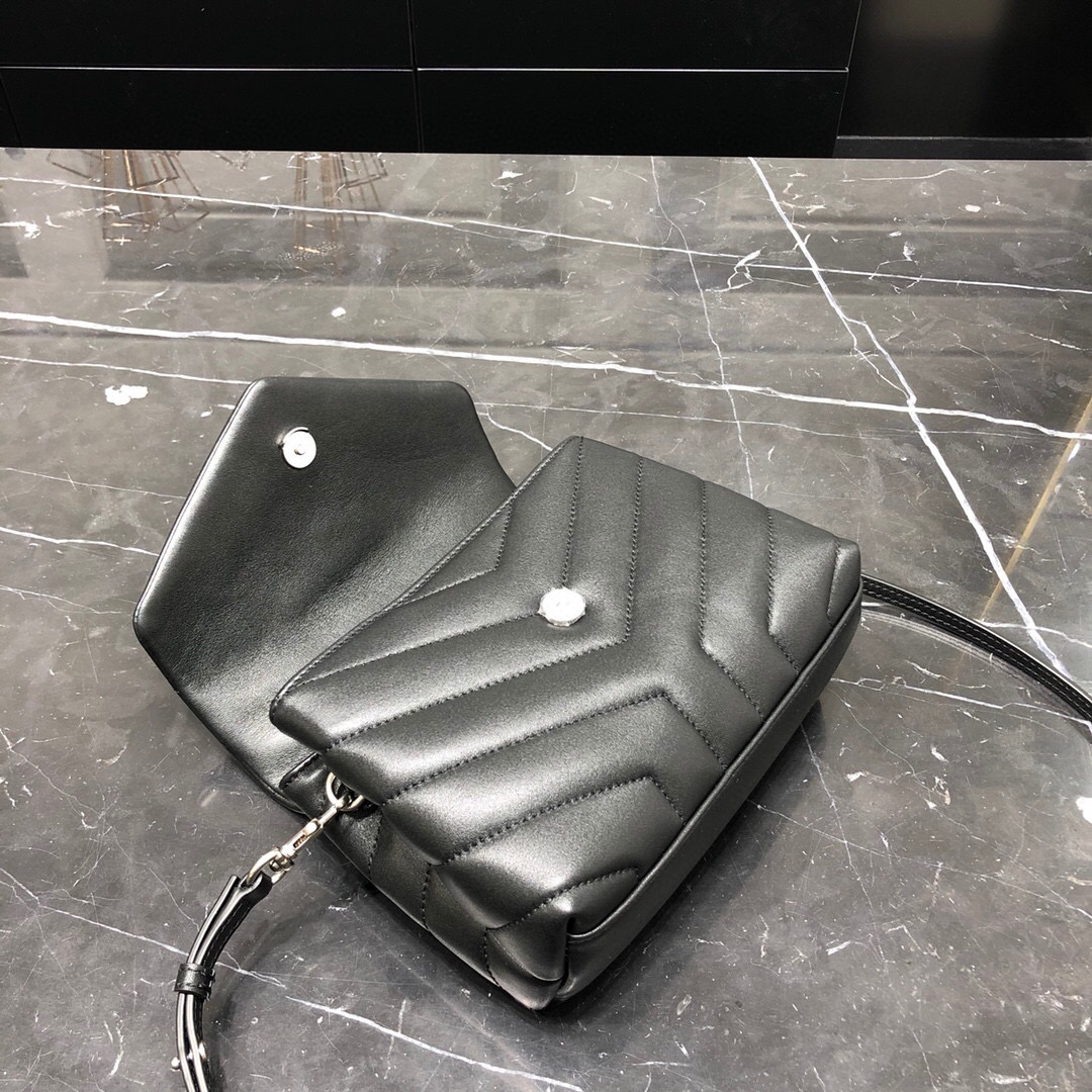 YSL LOULOU TOY
