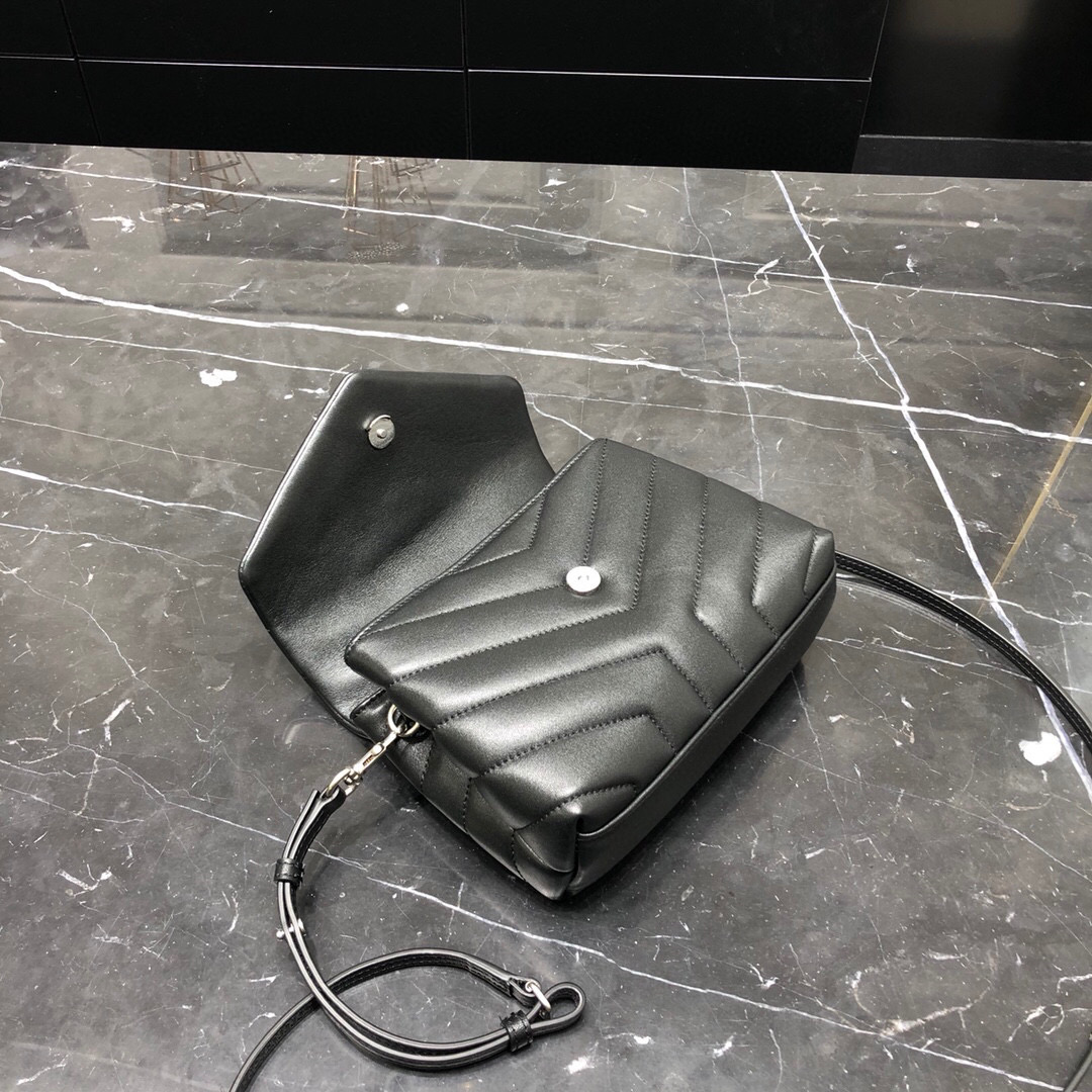 YSL LOULOU TOY