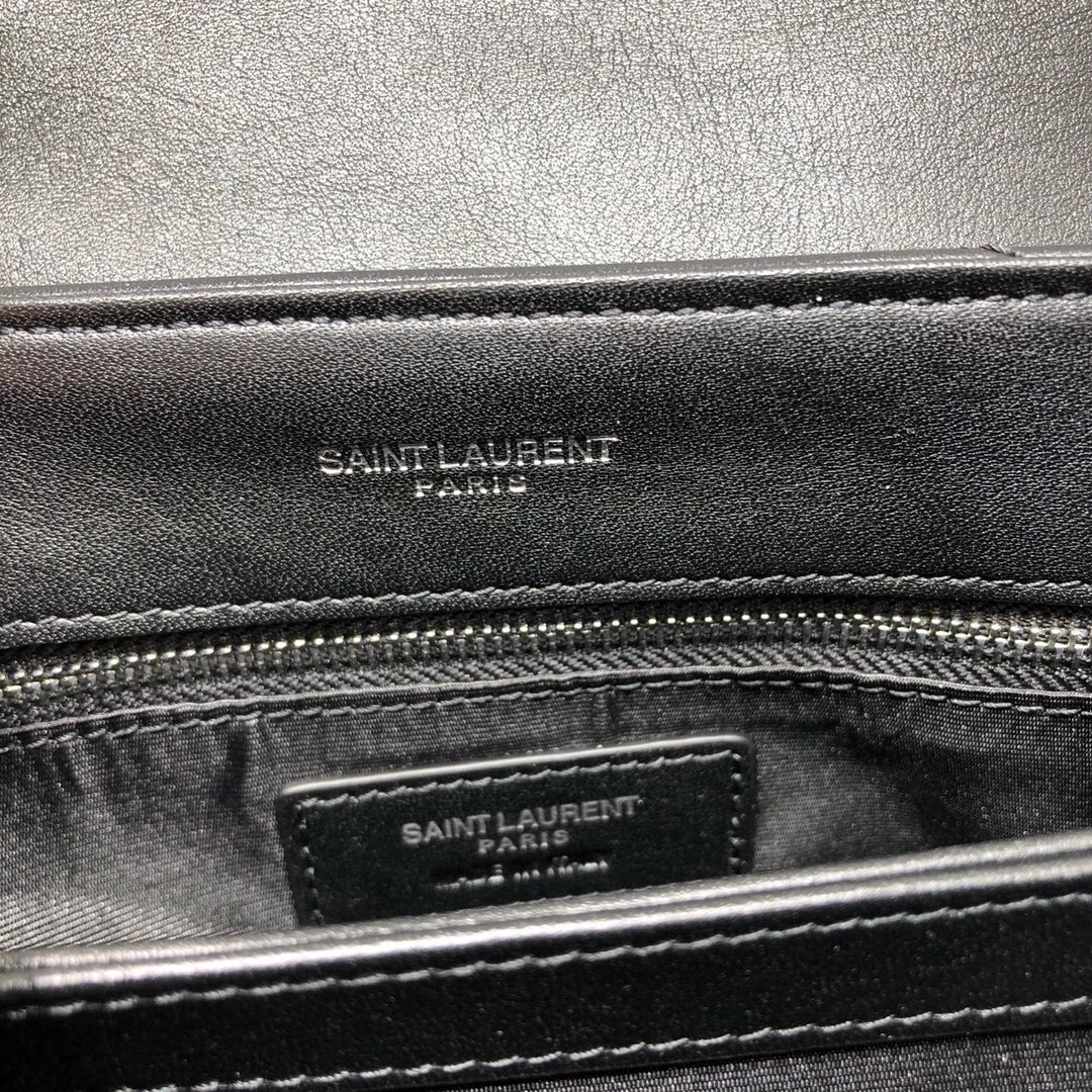 YSL LOULOU TOY
