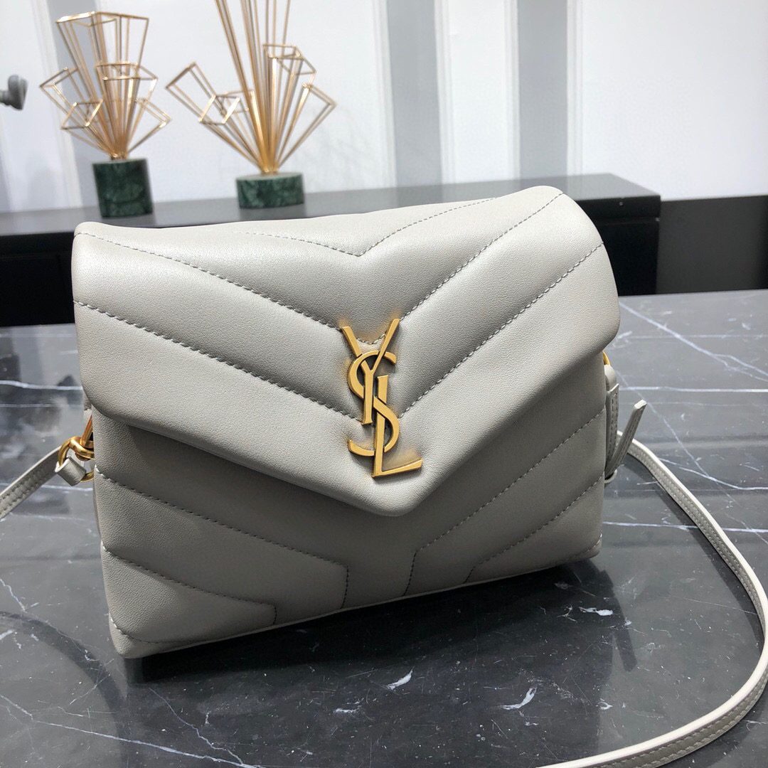 YSL LOULOU TOY