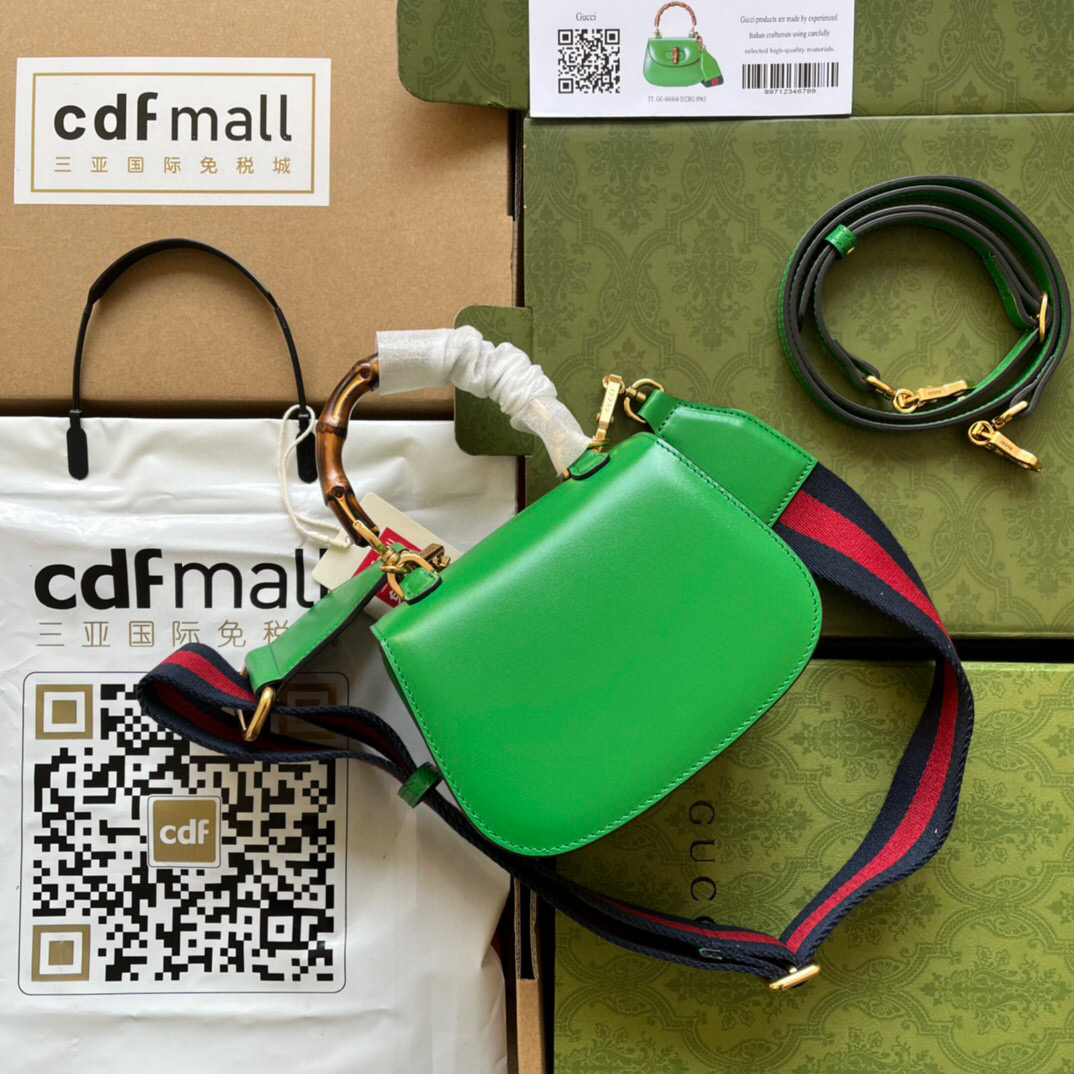 G*u*i bamboo handle bag