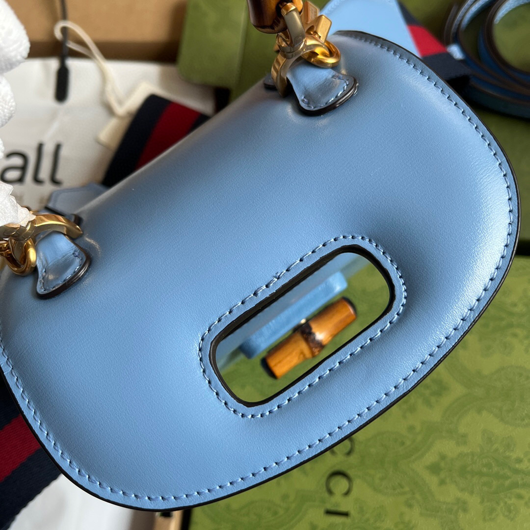 G*u*i bamboo handle bag